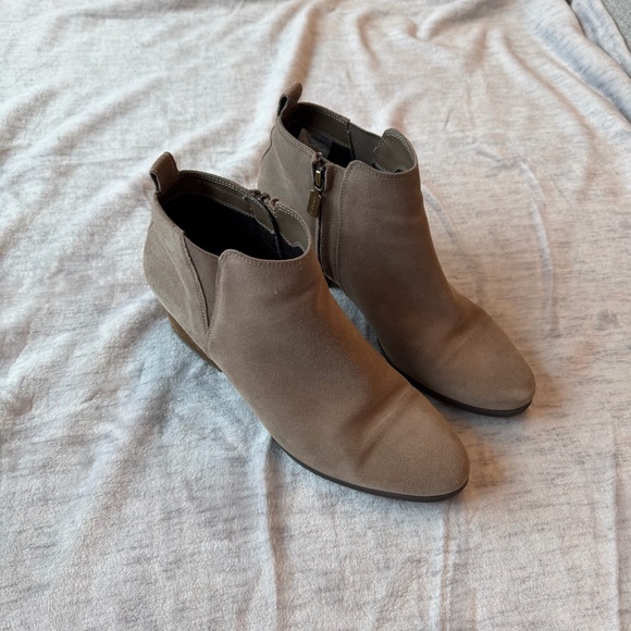 Blondo Shoes - Blondo Women’s Ankle Booties size 9.5